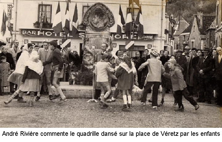 Galop des enfants sur la place de Véretz le 23 octobre 1955